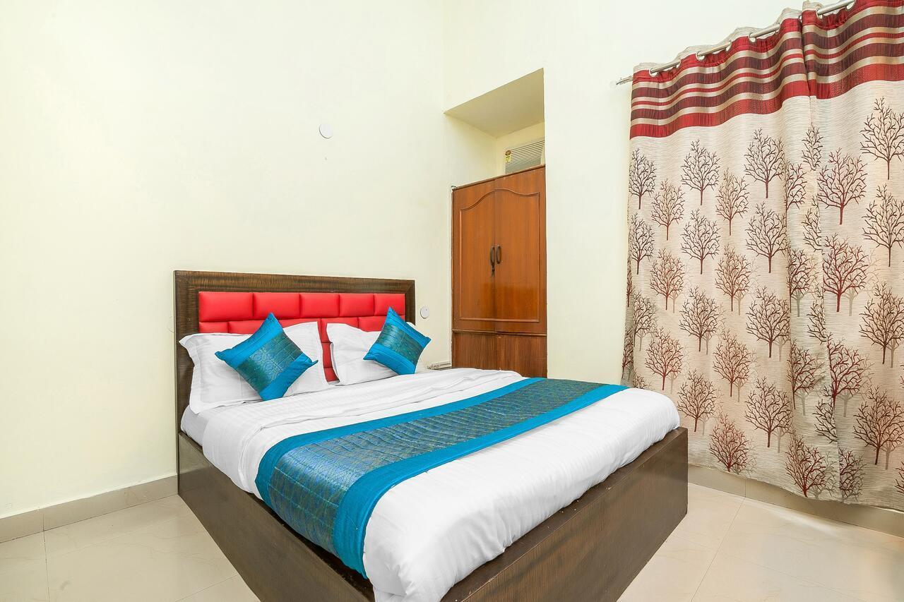 Oyo 14245 Amitabh Guest House Nueva Delhi Exterior foto